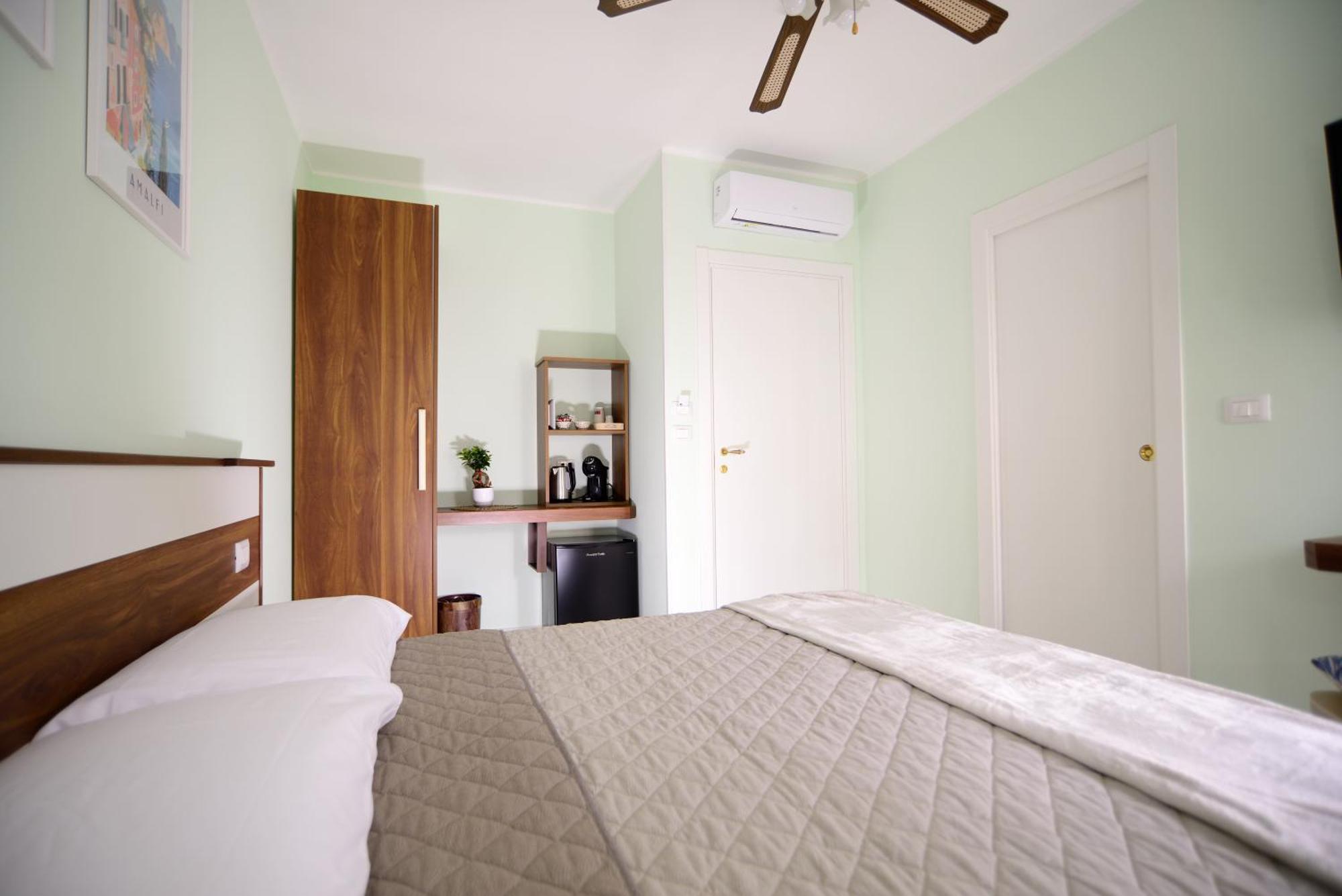 Malusi B&B Naples Exterior photo